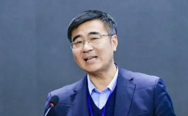 孫富春 清華大學(xué)計算機(jī)科學(xué)與技術(shù)系教授、博士生導(dǎo)師